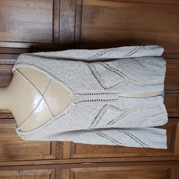 Braeve NWOT Double V-Neck Sweater, Sz L. - Picture 2 of 5